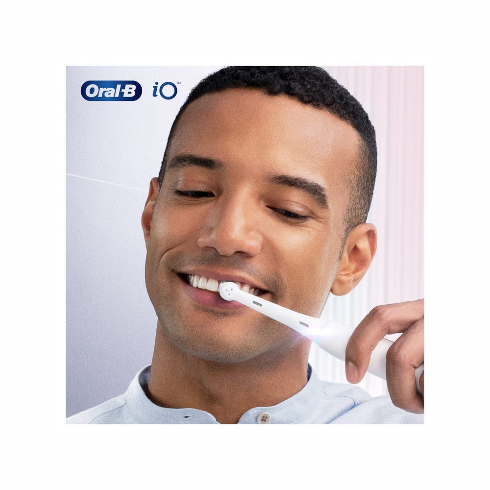 Oral-B Testine Di Ricambio Io Gentle Care Bianche 2 Pezzi -8