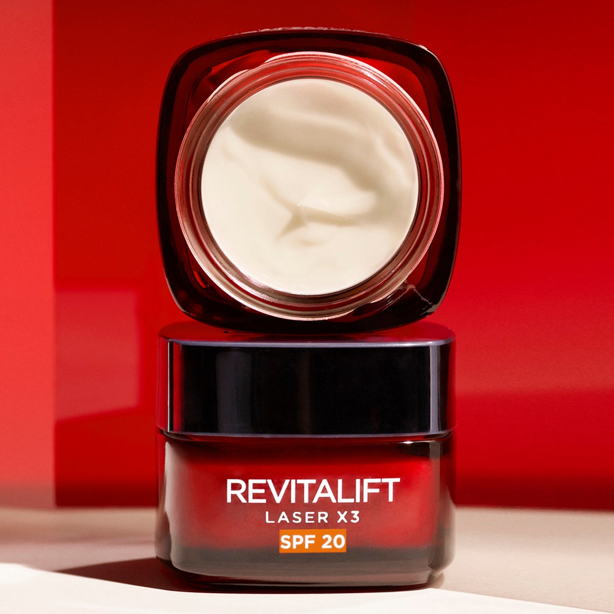 L'Oréal Paris Revitalift Laser X3 Crema Viso Giorno SPF 20 Antirughe 50ml  - 2