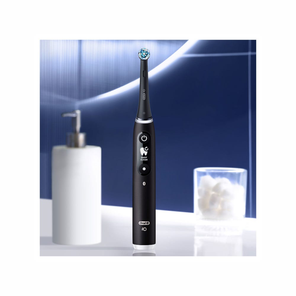 Oral-B iO6 Spazzolino Elettrico Ricaricabile Nero Con Custodia Da Viaggio-17