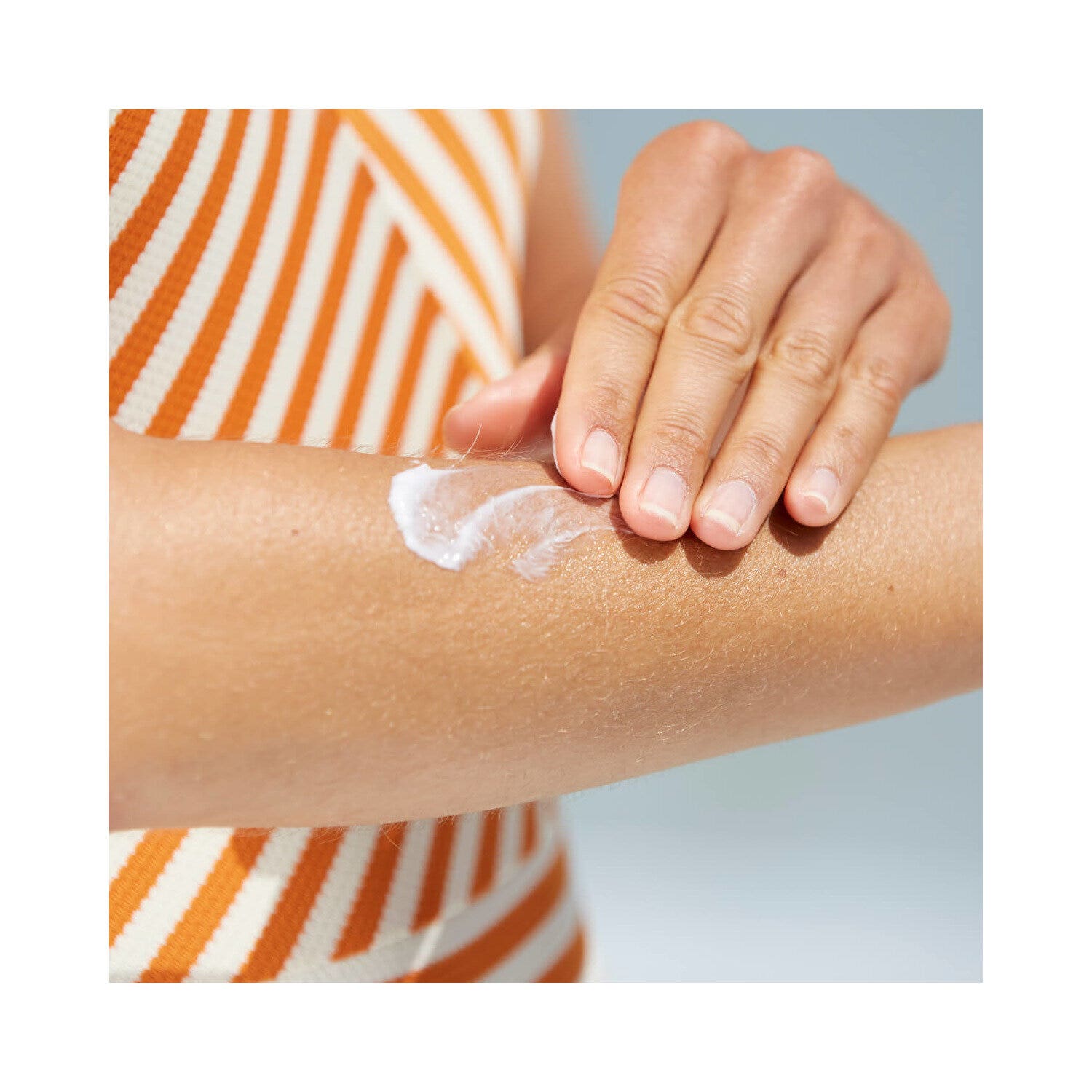 Isdin Post Solar After Sun Lotion 400ml-2