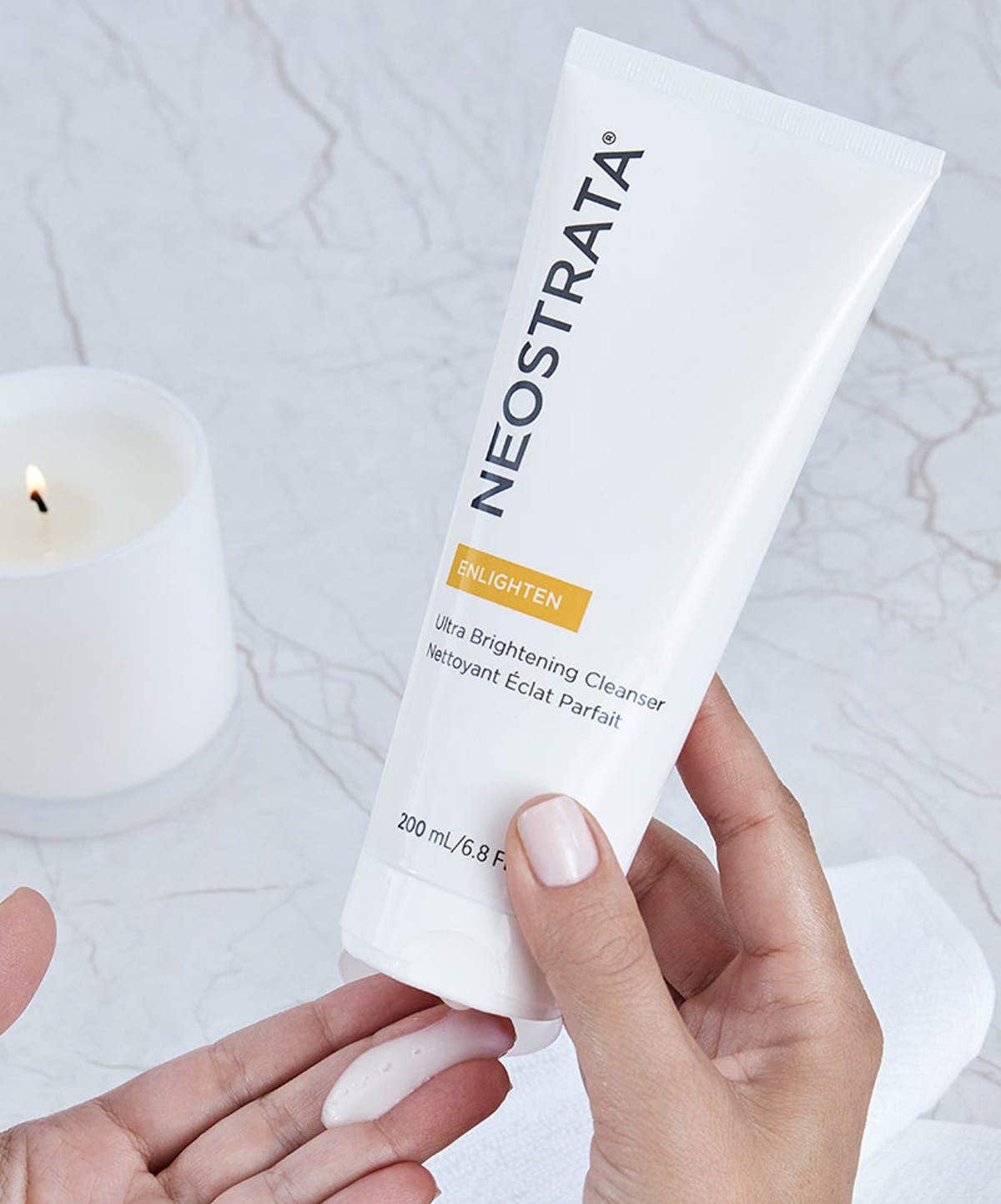 Neostrata Ultra Brightening Cleanser 200ml  - 8