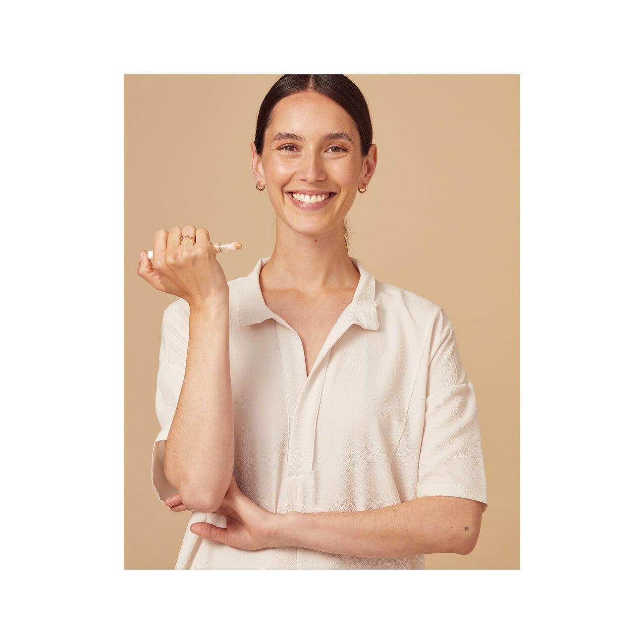 Nivea Q10 Power 3in1 Eye Care Cushion 02 Nude 4 ml Crema Contorno Occhi Colorata E Idratante-11