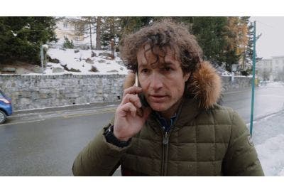 Su farmae.it puoi acquistare in qualsiasi momento! Fai come il campione di sci Giorgio Rocca.