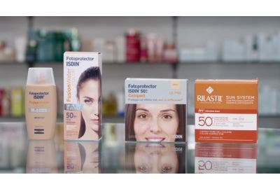 Acquista il makeup con SPF su farmae.it