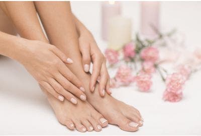 Salute di mani e piedi: consigli e prodotti per prendersi cura delle unghie