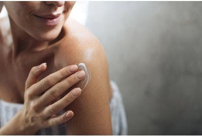 Il trattamento delle tossicità cutanee nelle terapie oncologiche