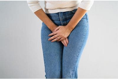 Incontinenza urinaria femminile e maschile: cause e cure