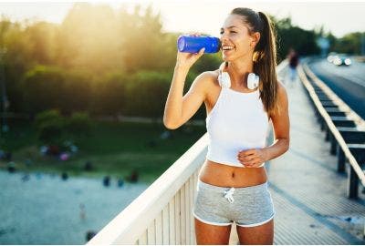 Fare sport in estate: i consigli per non soffrire il caldo e restare in forma