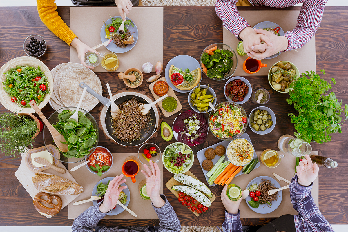 Segui la dieta vegana? Ecco gli integratori giusti per un’alimentazione bilanciata