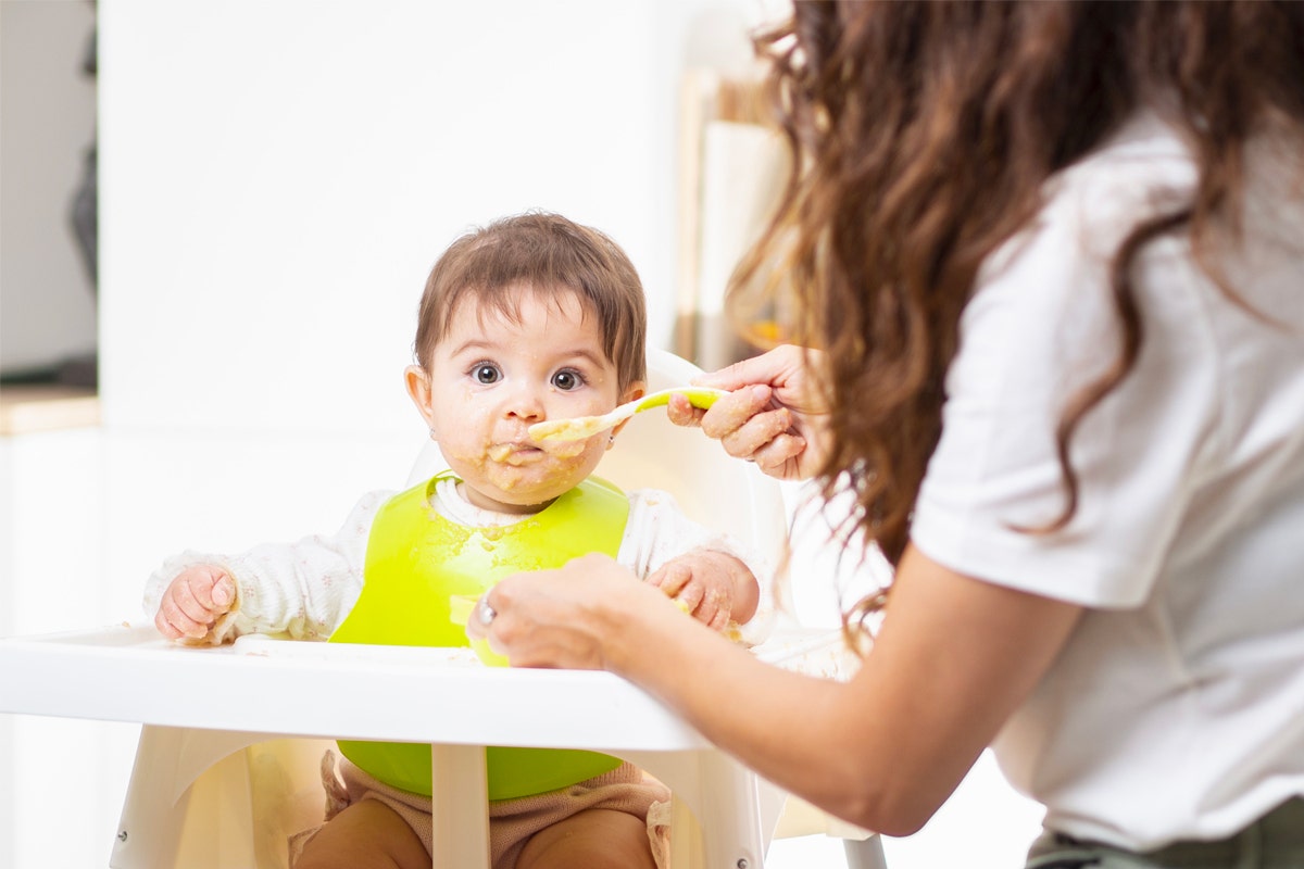 Svezzamento, la dieta del neonato: i consigli di Farmaè