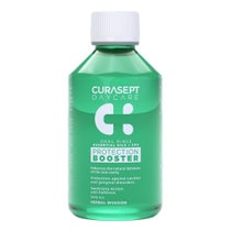 Curasept Daycare Collutorio Protection Booster Herbal Invesion 100ml-1